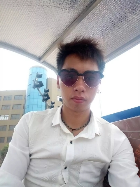 寻缘的第一张照片--宜昌相亲服务中心