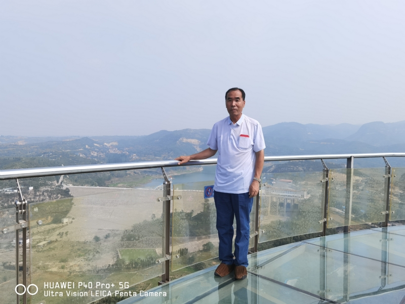 外星人的第一张照片--宜昌相亲服务中心