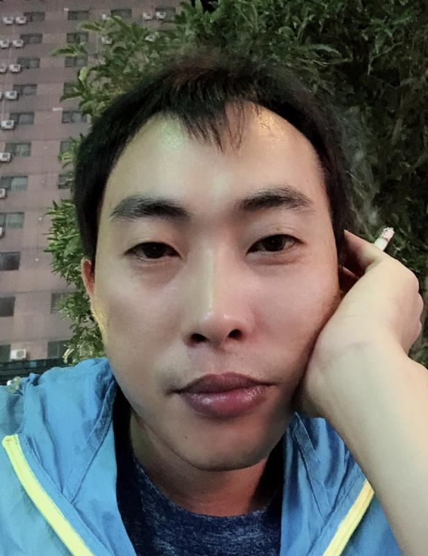 一直在路上的第一张照片--宜昌相亲服务中心