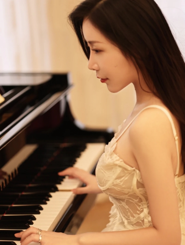 linlin的第二张照片--宜昌相亲服务中心