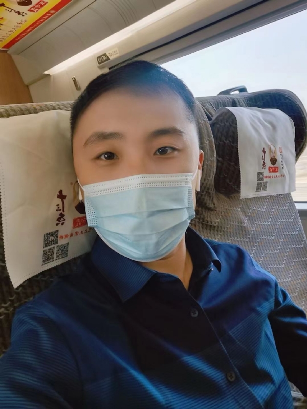 孤独的小屁猪的第二张照片--宜昌相亲服务中心