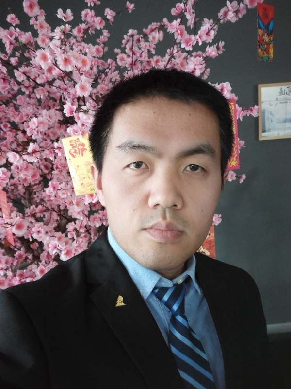 我就是个翻译的第一张照片--宜昌相亲服务中心