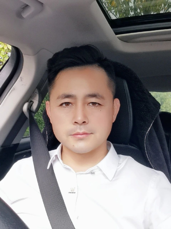 阿华大人的第二张照片--宜昌相亲服务中心