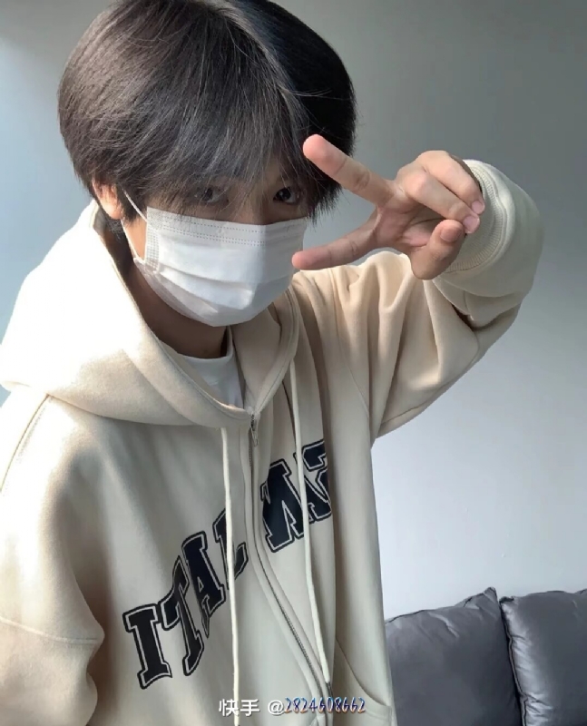 emo的风的第一张照片--宜昌相亲服务中心