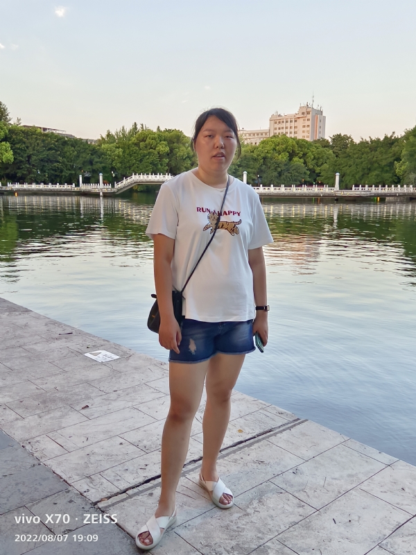 幸福触手可及的第一张照片--宜昌相亲服务中心