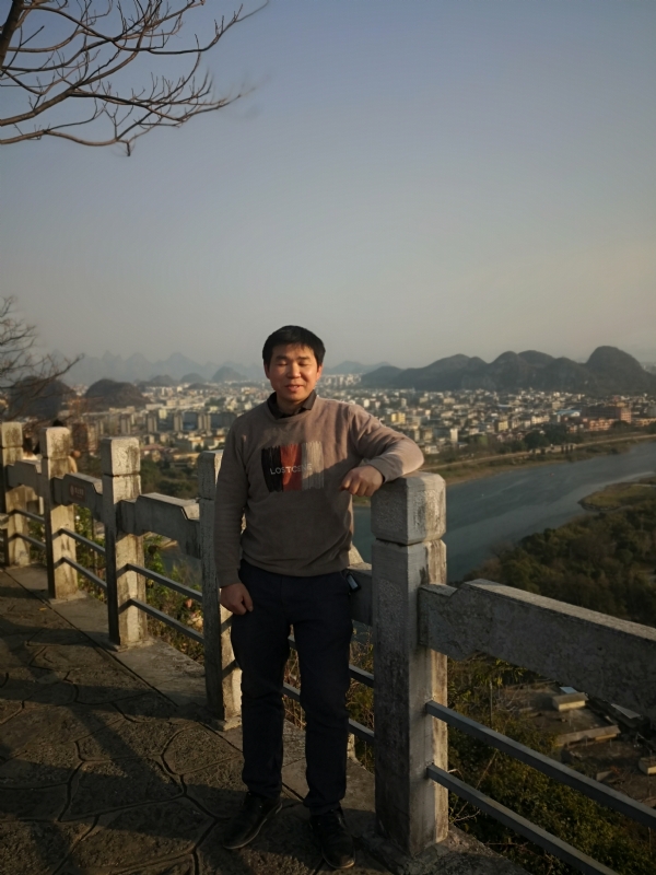 漓江之上的第三张照片--宜昌相亲服务中心