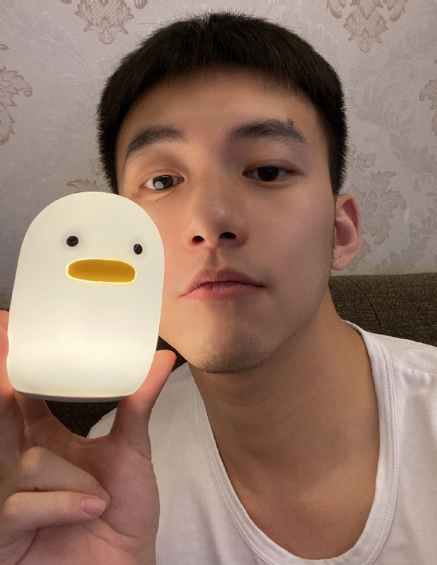 绝世大冤种的第三张照片--宜昌相亲服务中心