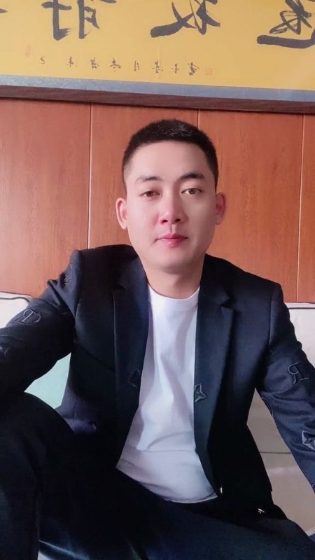 李泽胜的第一张照片--宜昌相亲服务中心