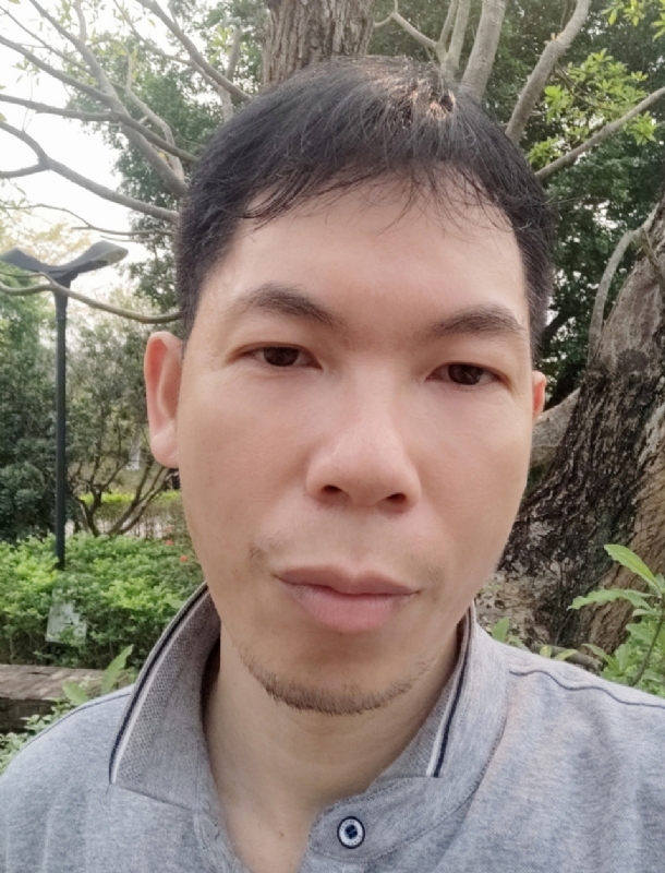 漂浮的云的第一张照片--宜昌相亲服务中心