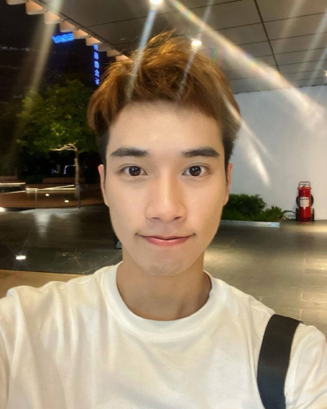 油菜花的第一张照片--宜昌相亲服务中心