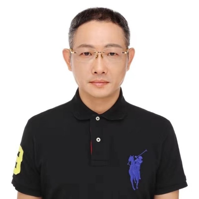 邱先森的第一张照片--宜昌相亲服务中心