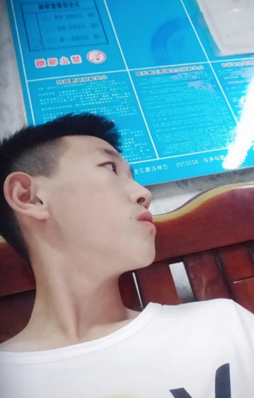 高一名的第一张照片--宜昌相亲服务中心