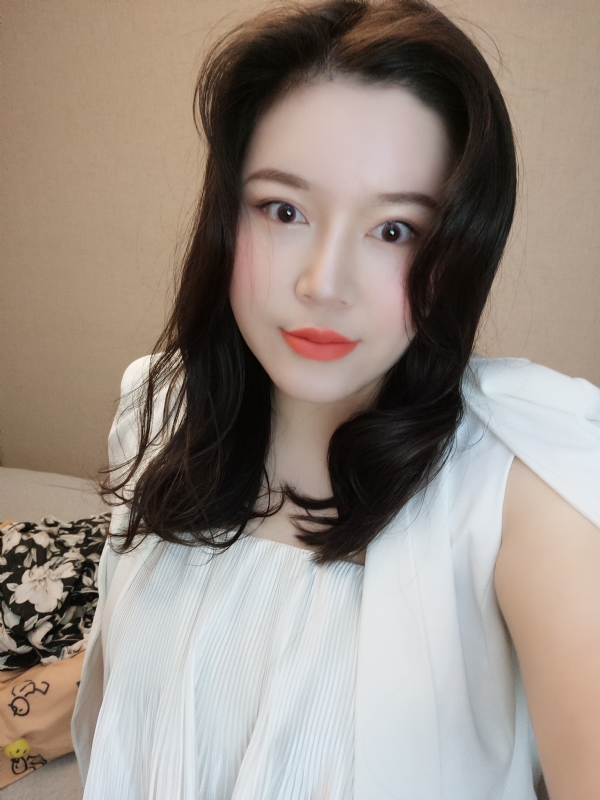 璐璐的第一张照片--宜昌相亲服务中心