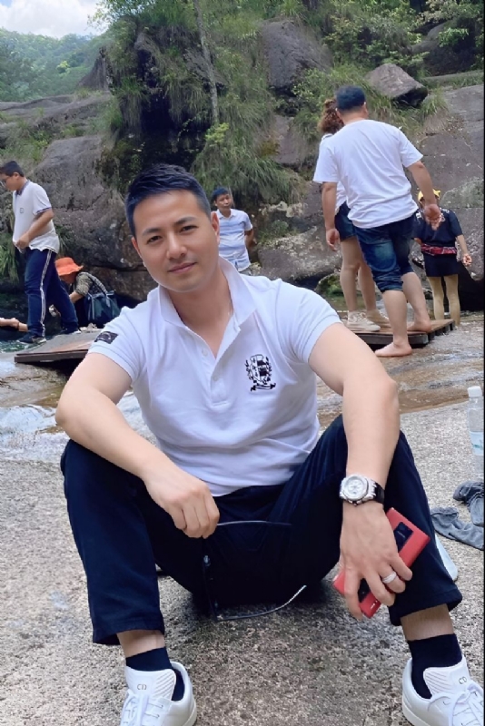 勿忘初心的第三张照片--宜昌相亲服务中心