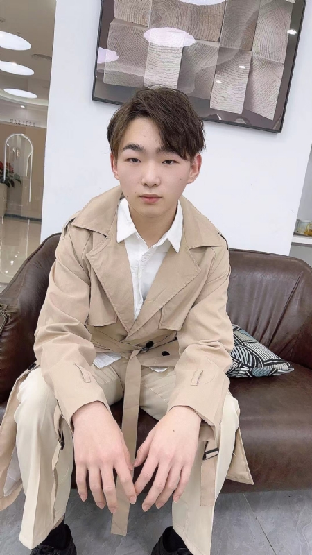 啊哲的第二张照片--宜昌相亲服务中心