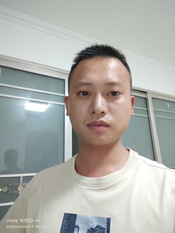 小yan同学的第一张照片--宜昌相亲服务中心