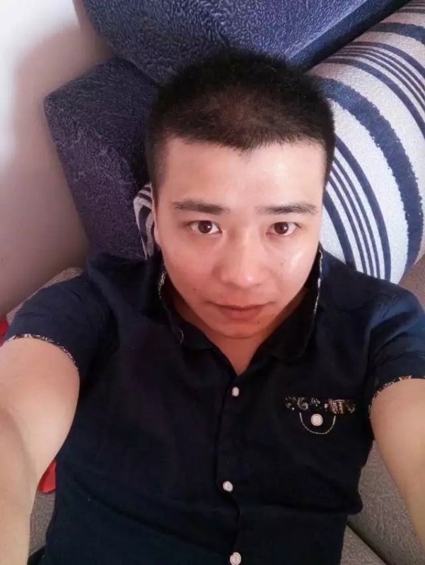 漫步的面包的第一张照片--宜昌相亲服务中心