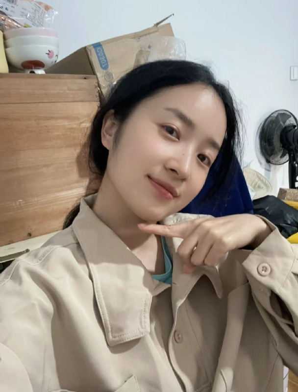 多喝热水的第二张照片--宜昌相亲服务中心