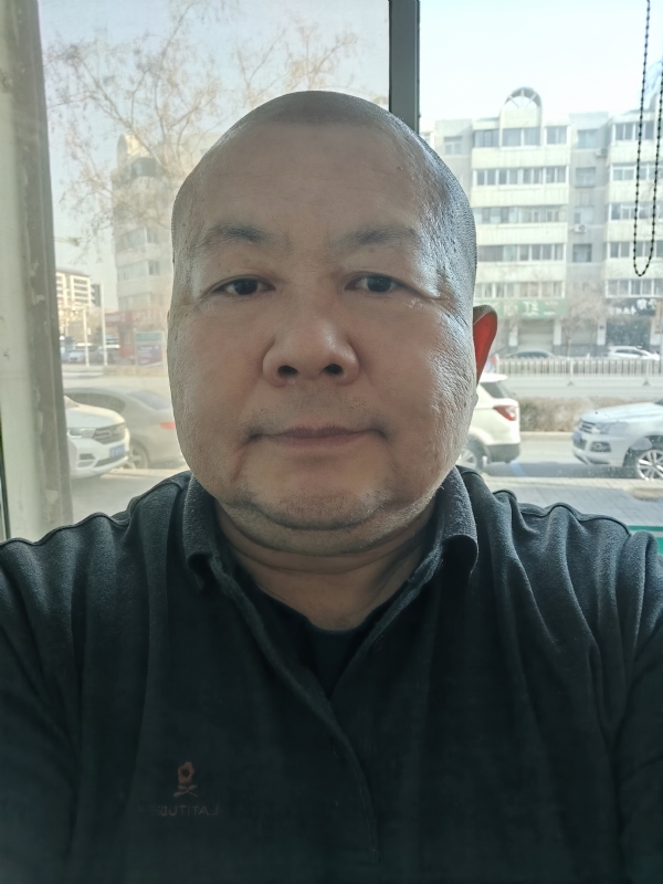 穆萨的第一张照片--宜昌相亲服务中心