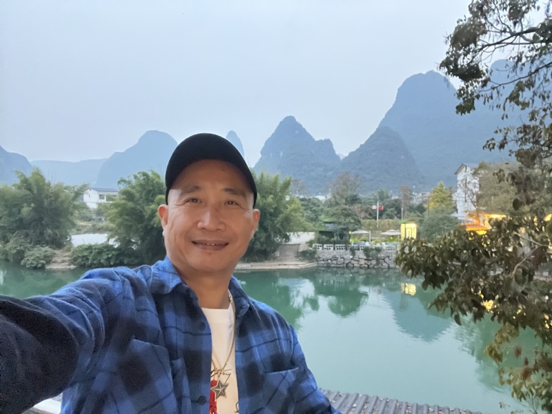 民叔叔的第一张照片--宜昌相亲服务中心