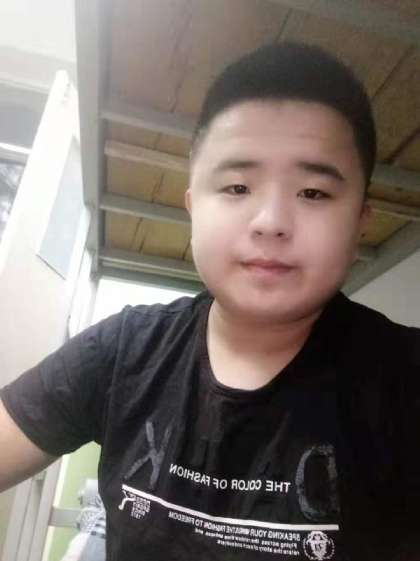 打小就爱淘气的第一张照片--宜昌相亲服务中心