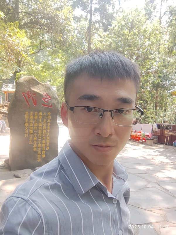 未来可期的第一张照片--宜昌相亲服务中心