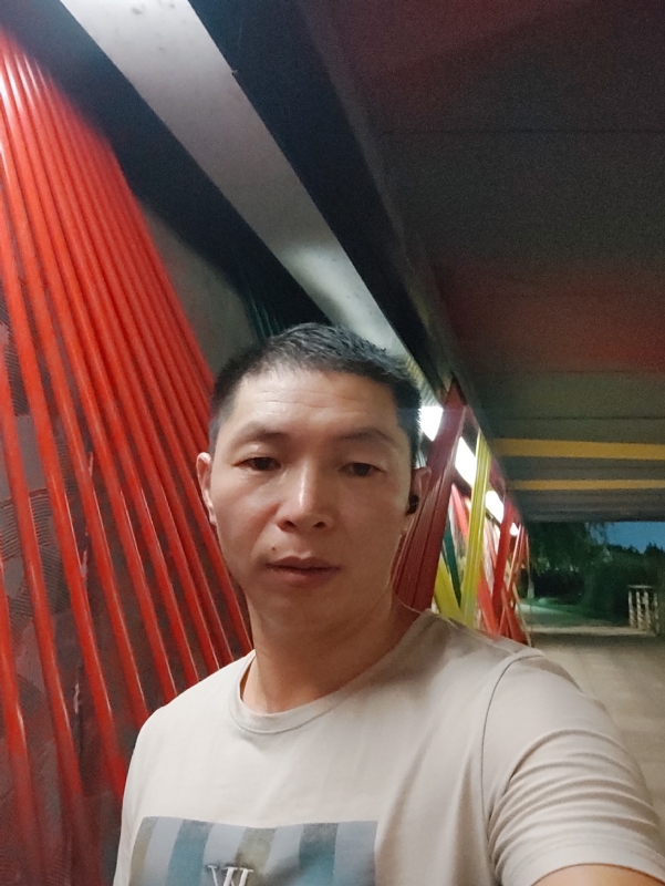 夜猫的第一张照片--宜昌相亲服务中心