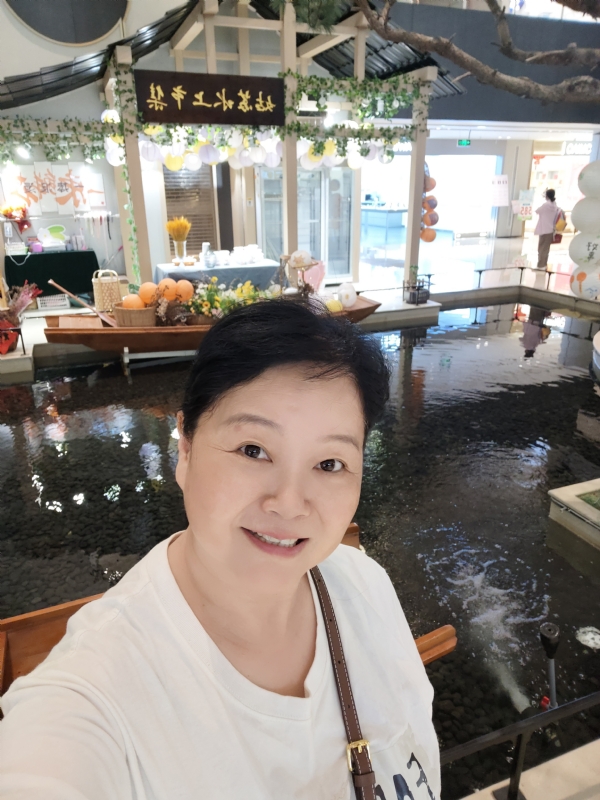 丁姐爱生活的第三张照片--宜昌相亲服务中心