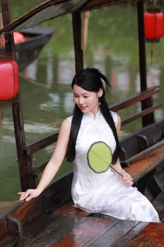 小慧的第二张照片--宜昌相亲服务中心