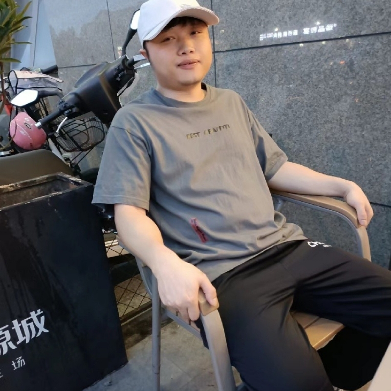 风吹半夏的第一张照片--宜昌相亲服务中心