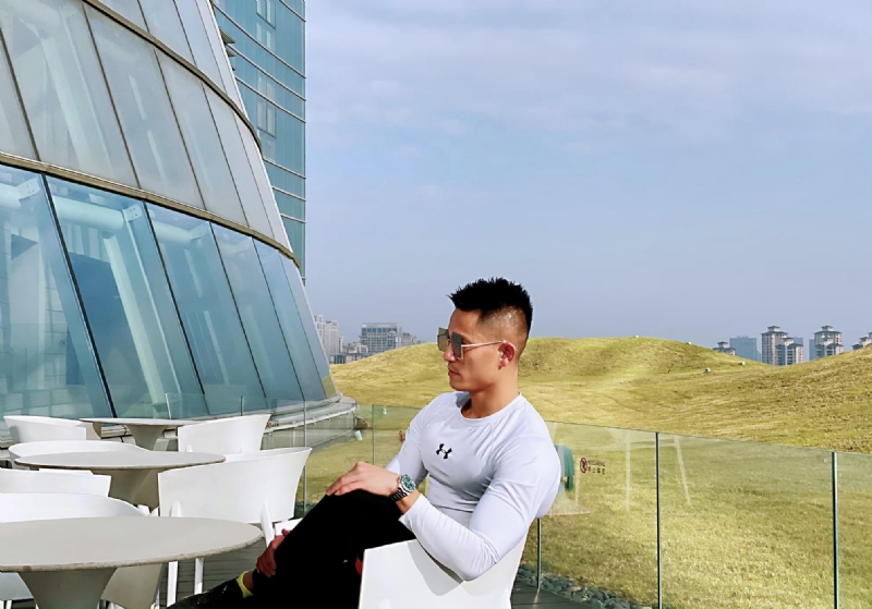 保家卫国的第一张照片--宜昌相亲服务中心