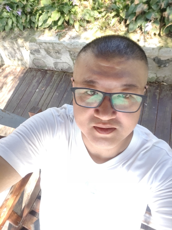 羊十八的第一张照片--宜昌相亲服务中心