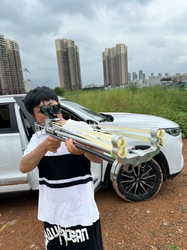 凌其飞的第二张照片--宜昌相亲服务中心