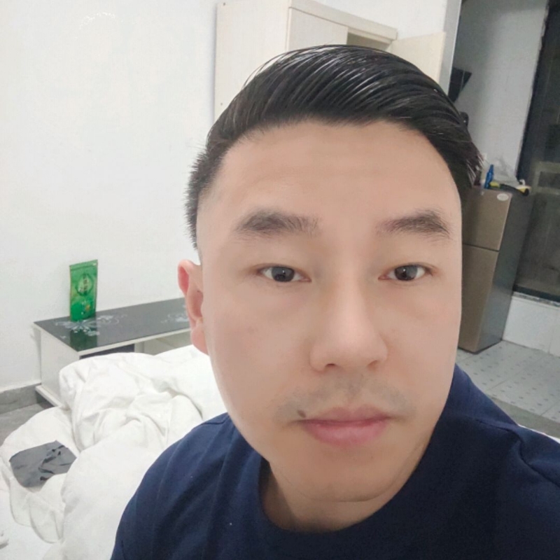 Poluk秦的第一张照片--宜昌相亲服务中心