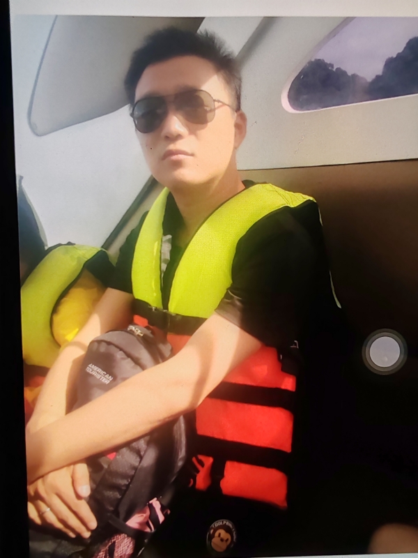 座看烟霞散的第一张照片--宜昌相亲服务中心