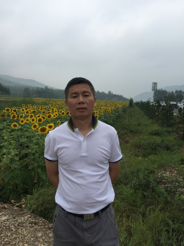 爱拼才会赢的大叔的第二张照片--宜昌相亲服务中心