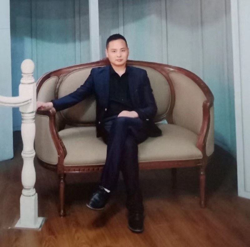 龙行天下的第二张照片--宜昌相亲服务中心