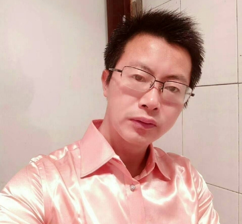 亮亮的第一张照片--宜昌相亲服务中心