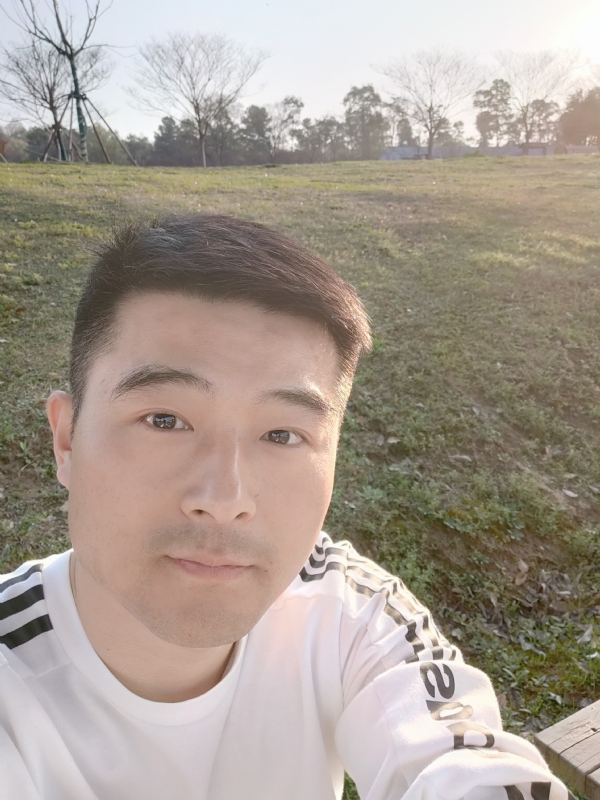 一凡的第一张照片--宜昌相亲服务中心