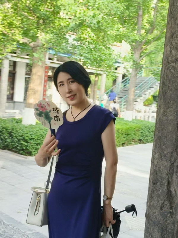 幸运满格的第一张照片--宜昌相亲服务中心