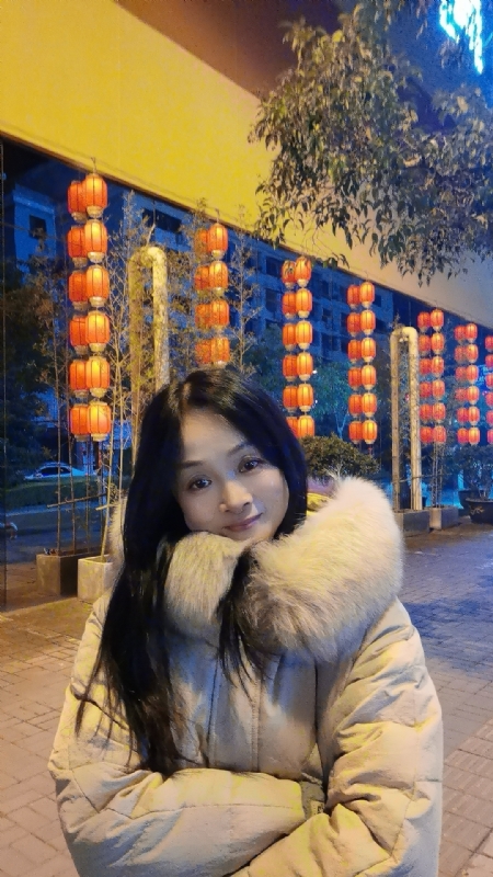 伊伊的第二张照片--宜昌相亲服务中心