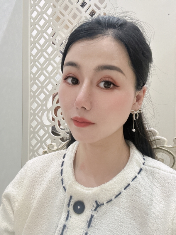 金莉的第一张照片--宜昌相亲服务中心