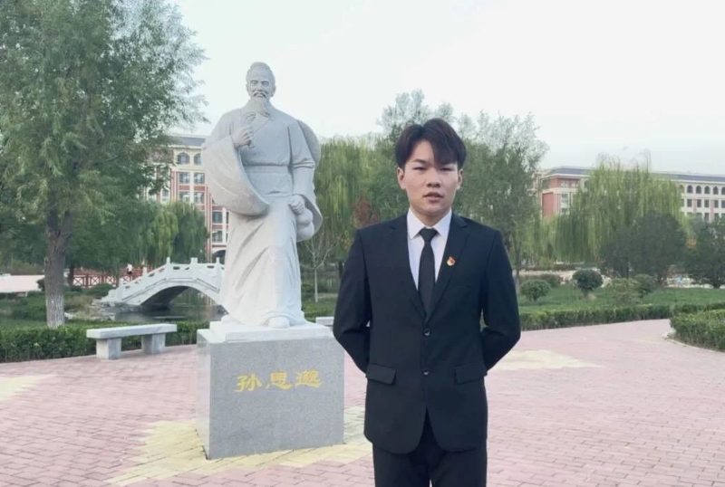 尚明月的第一张照片--宜昌相亲服务中心