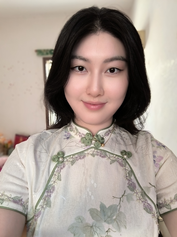 梅莱的第一张照片--宜昌相亲服务中心