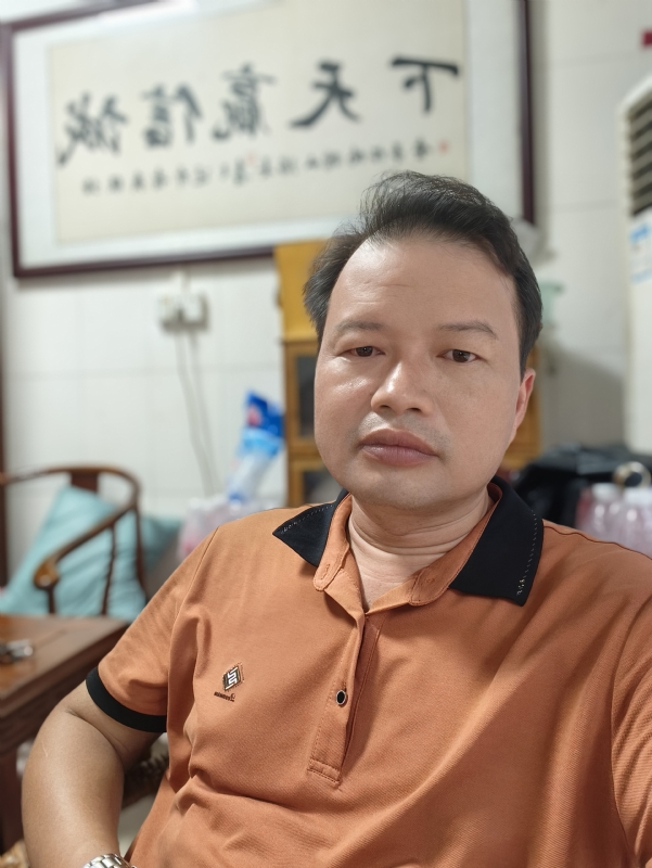 自强不息的第一张照片--宜昌相亲服务中心