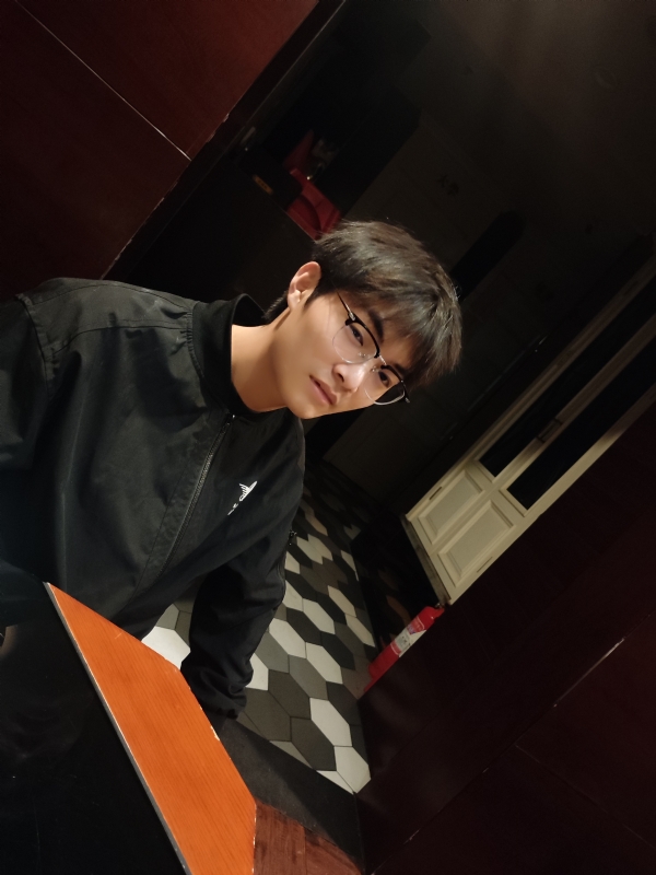 夜听雨的第一张照片--宜昌相亲服务中心