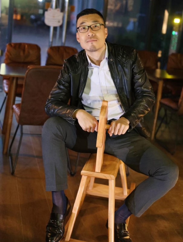 Lee的第二张照片--宜昌相亲服务中心