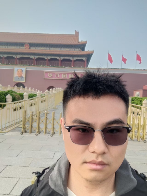 喧嚣的风的第一张照片--宜昌相亲服务中心