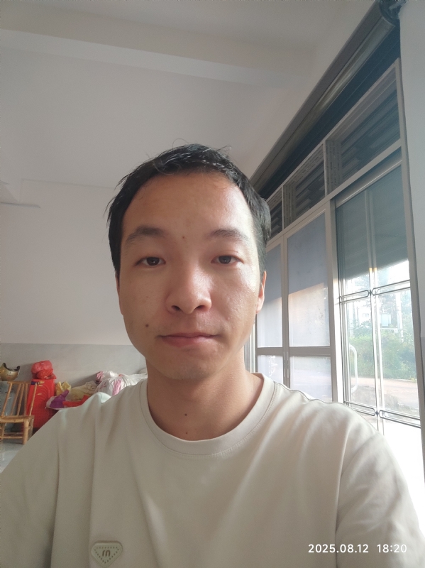 杨培鑫的第一张照片--宜昌相亲服务中心