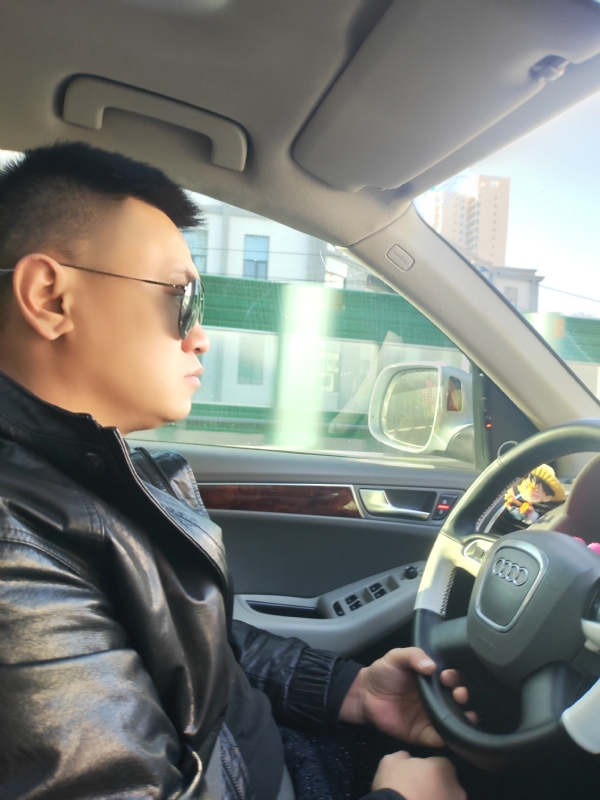 Mr陈的第一张照片--宜昌相亲服务中心